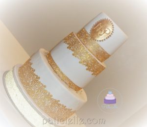 Wedding cake blanc et dorée