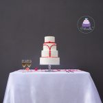 Elegant wedding cake blanc rouge